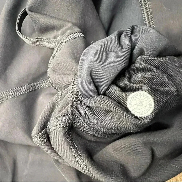 Lululemon Wunder Train High-Rise Tight *flaw - Picture 4 of 4